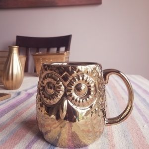 Gold owl mug